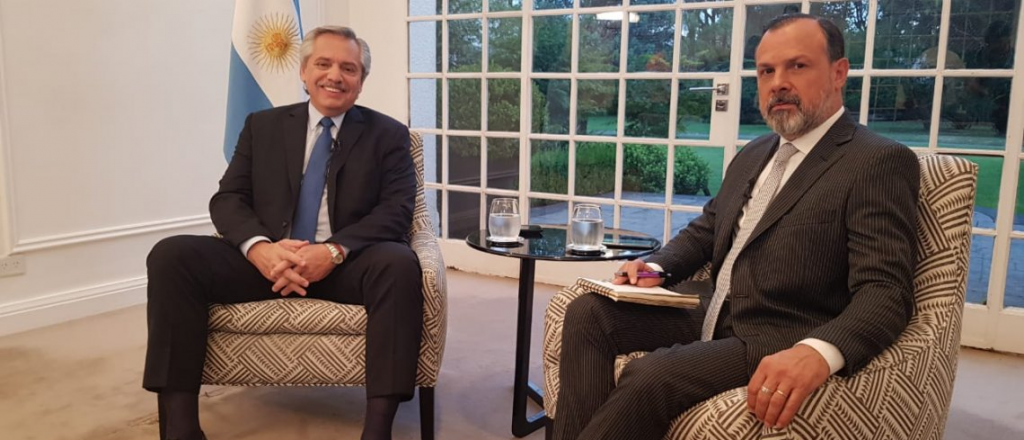 Fern&aacute;ndez critic&oacute; a Cornejo por endeudar Mendoza