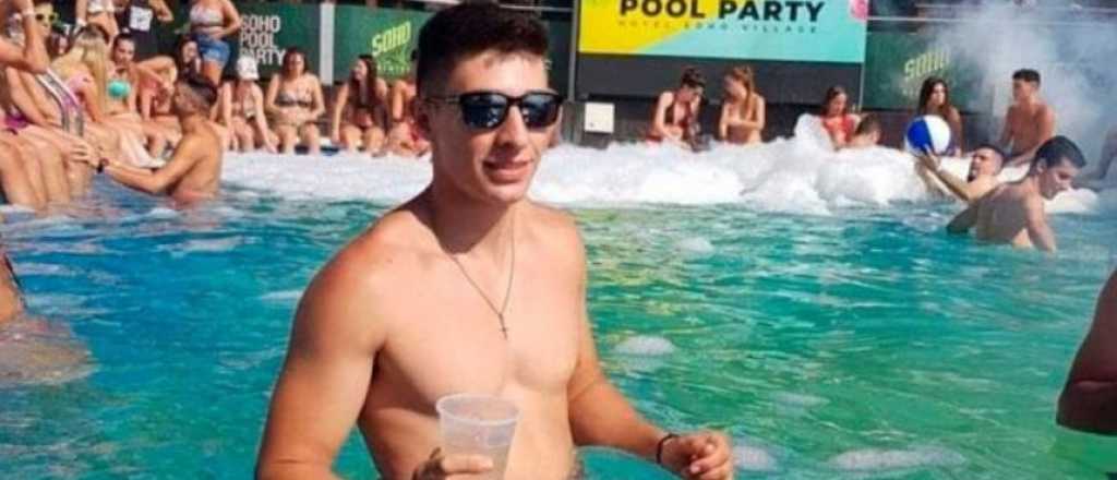 Video: se tir&oacute; a la pileta en una fiesta, se golpe&oacute; la cabeza y est&aacute; en coma