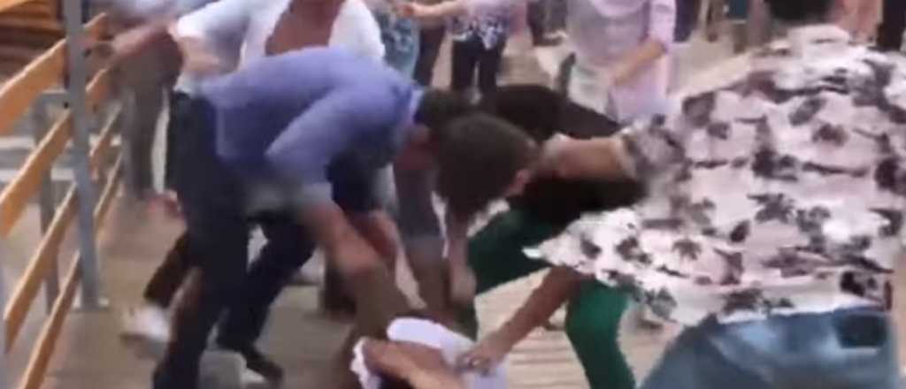 Por la pelea masiva en Playa Grande reforzar&aacute;n control en boliches 