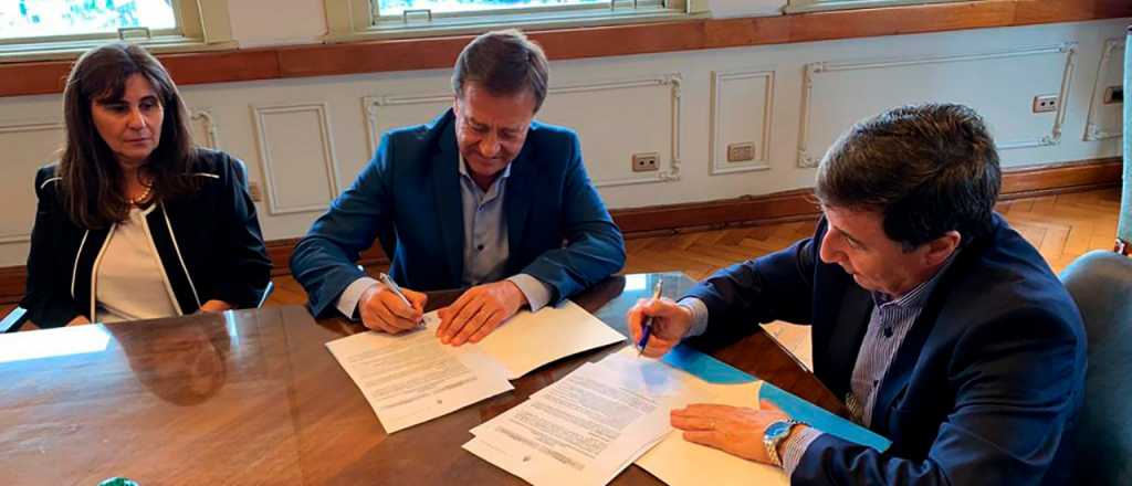 A Mendoza llegar&aacute;n unas 60 mil tarjetas alimentarias