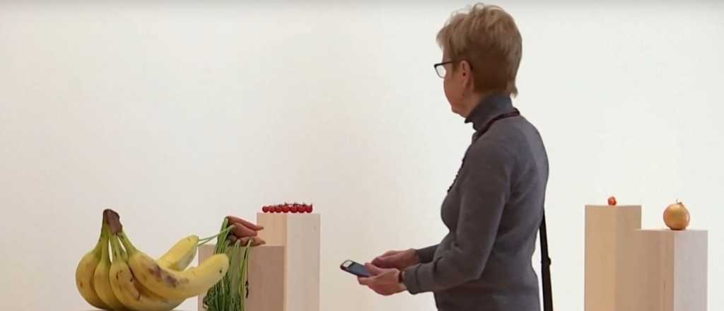¿Arte? Un museo neoyorquino exhibe frutas y después se las comen