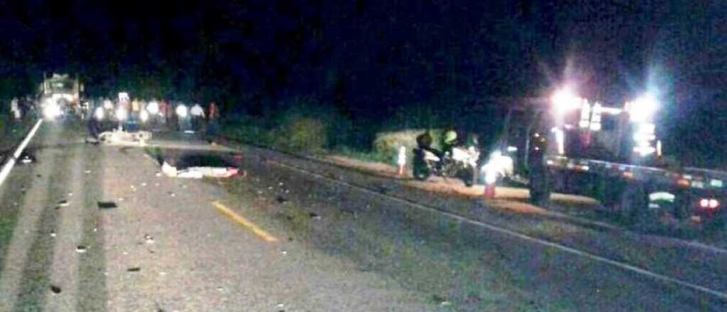 Dos camioneros murieron tras chocar de frente en San Rafael