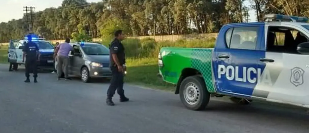 Lo atraparon cuando tiraba el cuerpo descuartizado de una mujer y se mat&oacute;