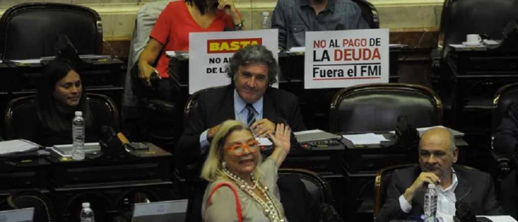 Elisa Carrió se paró en medio de un discurso y encaró a José Luis Ramón