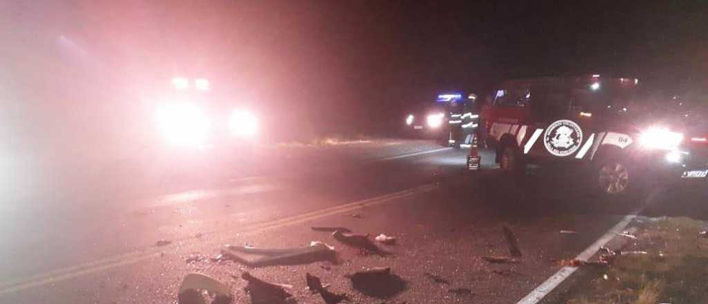 Cinco muertos en un choque entre un micro y un auto en las Altas Cumbres