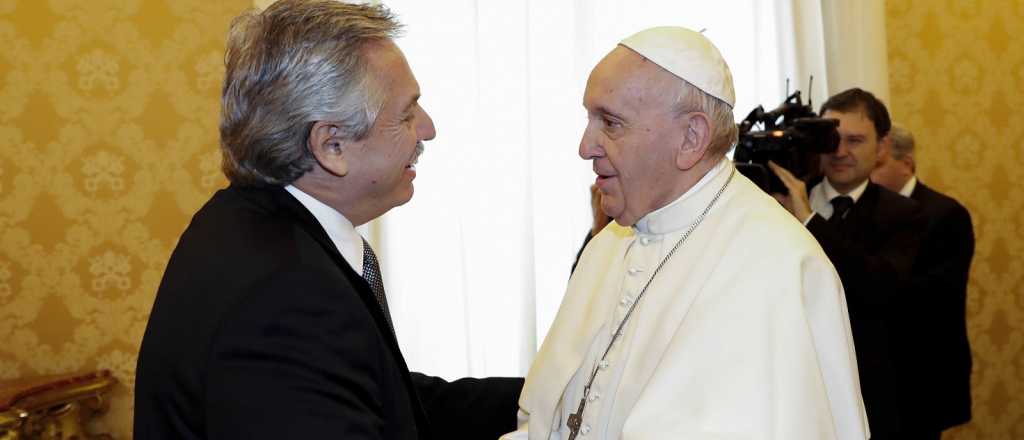 La Nación menciona la "química nunca antes vista" entre el Papa y Alberto