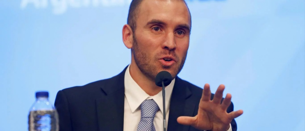 Cayeron los bonos, trepó el dólar y subió el Riesgo País