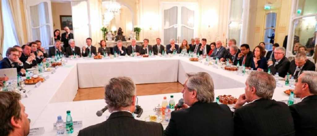 Fern&aacute;ndez a empresarios franceses: "Con Macri vivimos un 2001 por goteo"