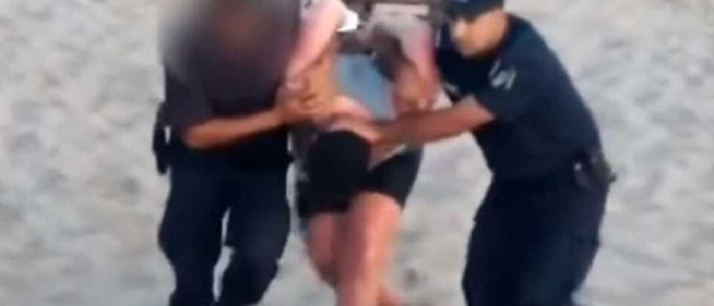 Video: as&iacute; detuvieron a la pareja por enterrar a su hija para tener sexo en el mar