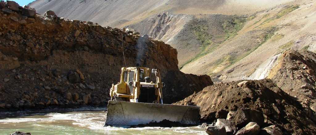Vialidad contin&uacute;a reparando rutas afectadas por las lluvias en Mendoza