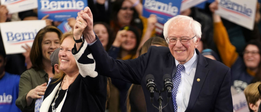 Sanders gana fuerza en las primarias presidenciales demócratas de EE.UU.