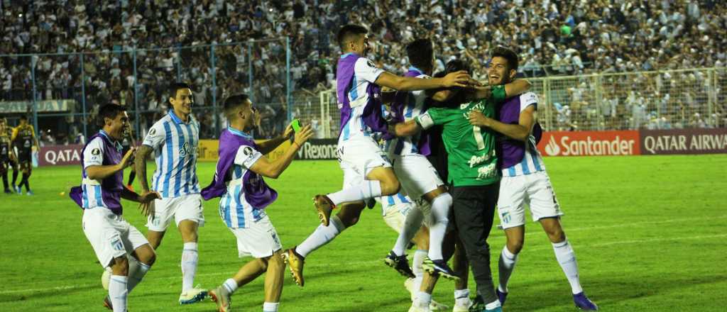 Libertadores: Atlético Tucumán pasó sufriendo en los penales ante The Strongest