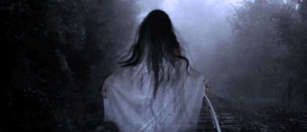 El "fantasma" de una mujer de blanco aterroriza a San Rafael