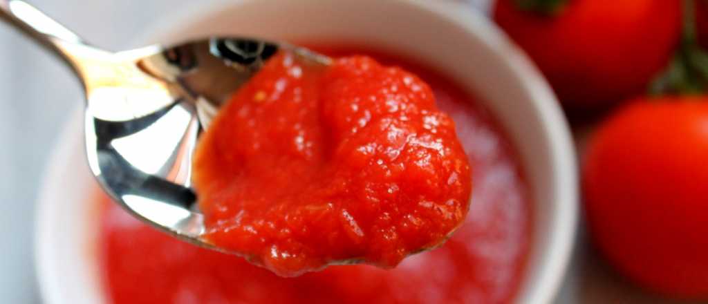 Alerta en Mendoza por un tomate triturado que tiene insectos