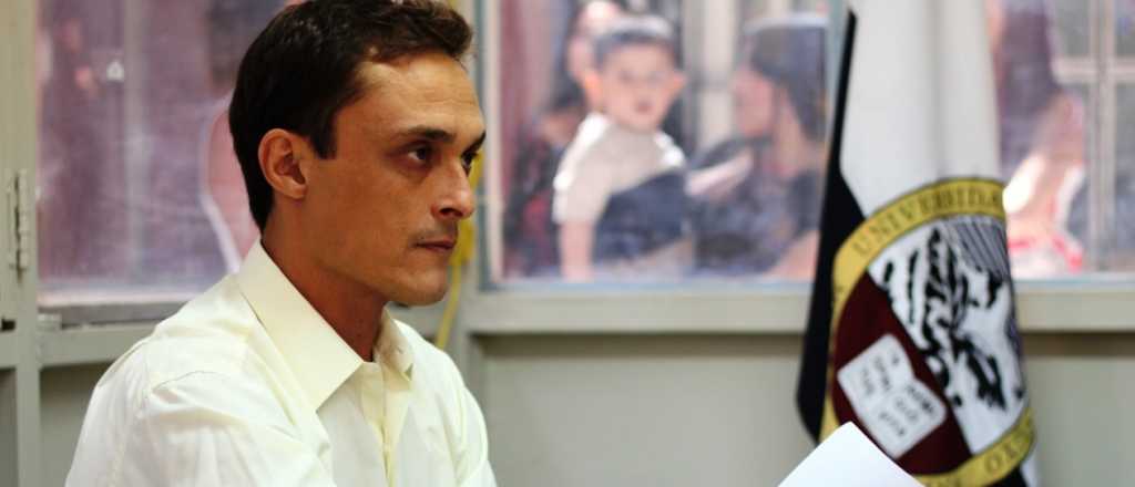 La historia del preso por un doble crimen que se recibi&oacute; de abogado