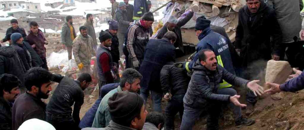 Al menos 9 muertos en Turquía por un terremoto con epicentro en Irán