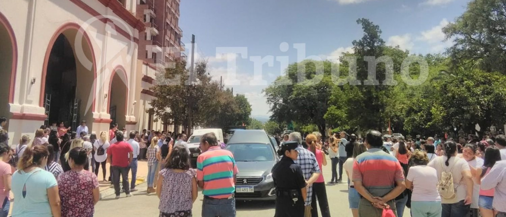 El triste adi&oacute;s a Santino, el nene asesinado en Puerto Deseado