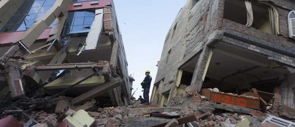 Nepal sobrevive a un nuevo terremoto