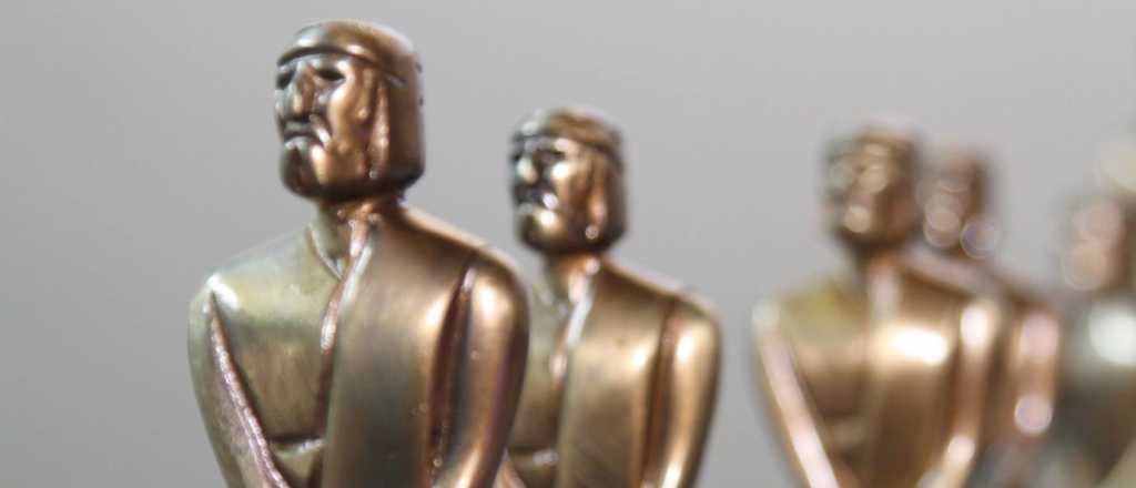 Esta noche se entregan los Mart&iacute;n Fierro, &iquest;qui&eacute;n ganar&aacute; el de Oro?