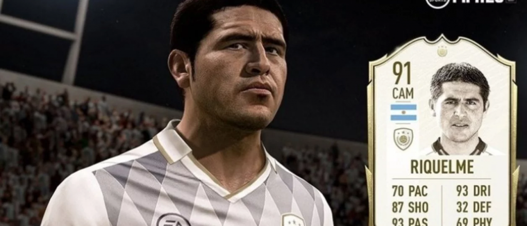 Juan Rom&aacute;n Riquelme vuelve al f&uacute;tbol en el FIFA 2020