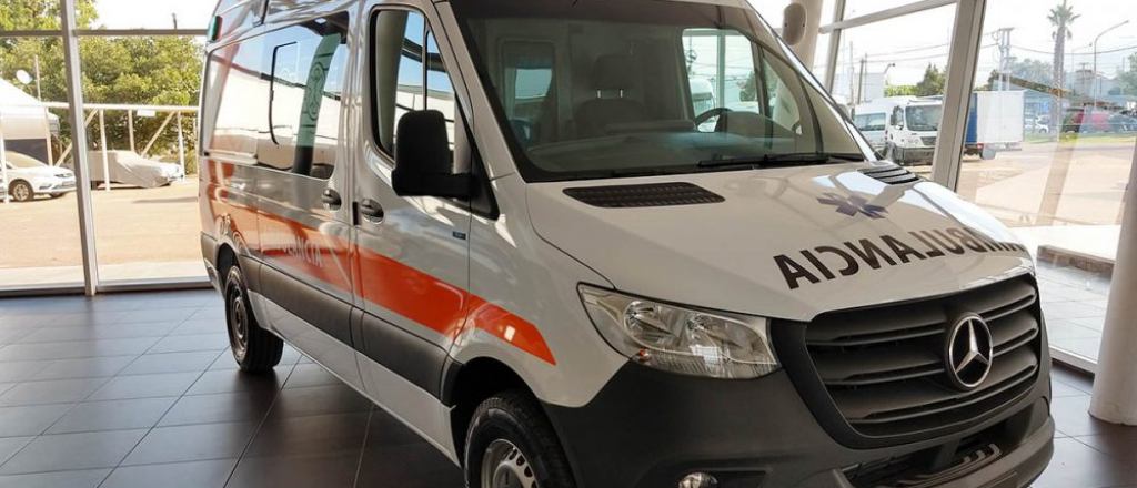 Cómo es la ambulancia Mercedes Benz que llegó a Mendoza