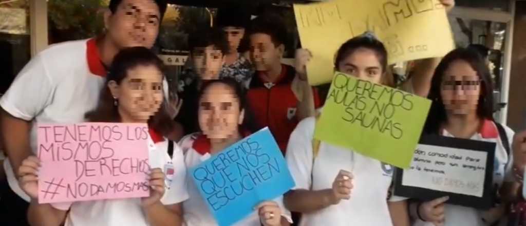 San Rafael: alumnos protestan pidiendo la suspensión de clases por el calor