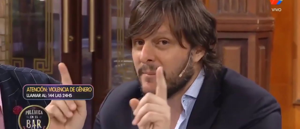 Santoro le dio una lecci&oacute;n de feminismo a la mesa de Pol&eacute;mica en el Bar