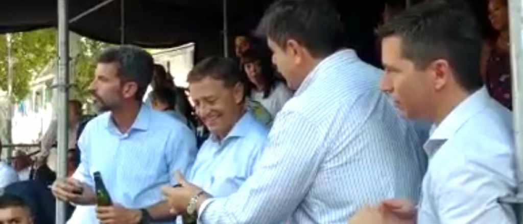 Perlitas: el champagne de Abed, atajando melones y la selfie de Aveiro