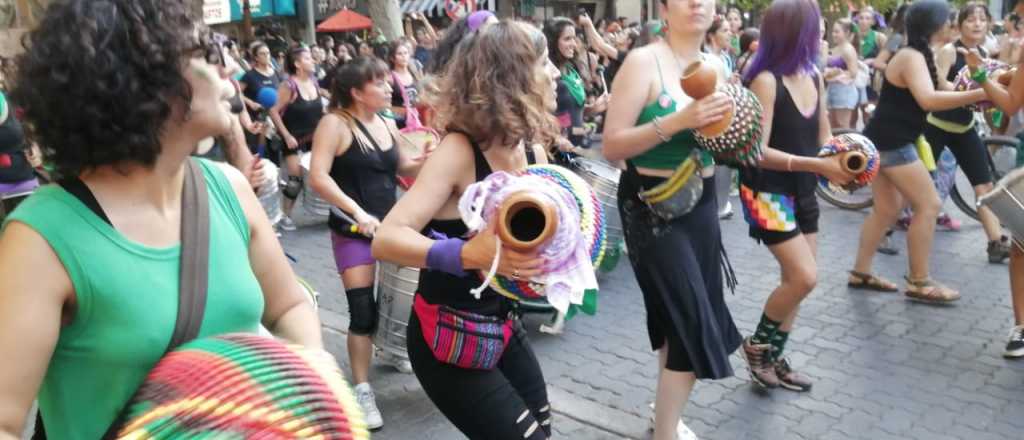 Organizaciones feministas marcharon por otro 25N con múltiples reclamos