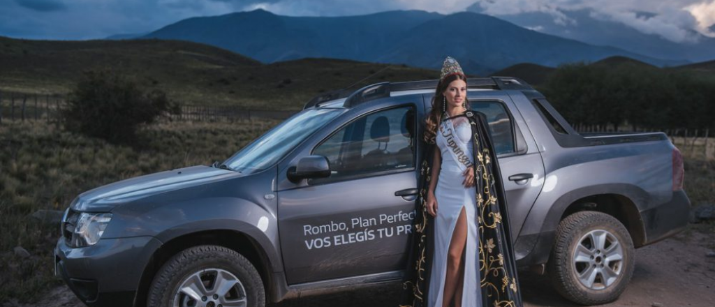 La Reina de la Vendimia Mayra Tous posó en una Renault Oroch