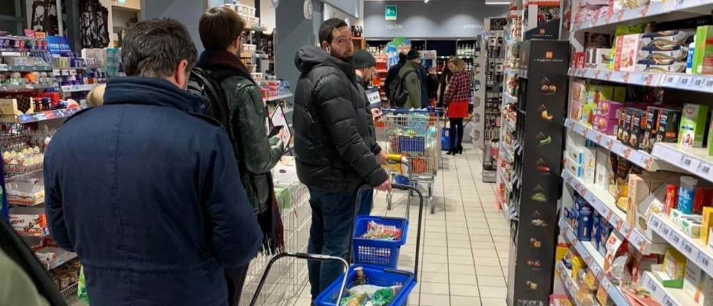 Una mendocina en Mil&aacute;n dijo que "la gente tom&oacute; conciencia de que es grave"