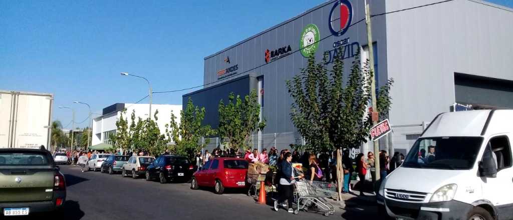 Descontrol en un mayorista de Mendoza: intervino la polic&iacute;a  