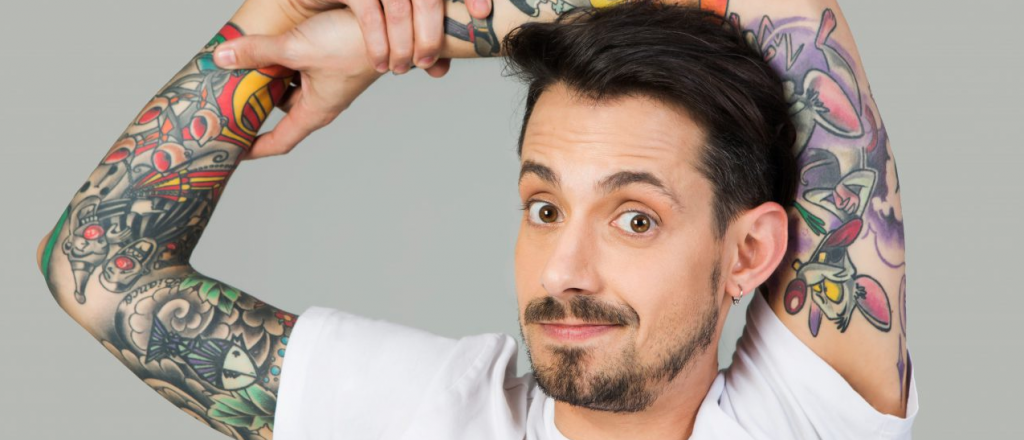 Los incre&iacute;bles videos humor&iacute;sticos del "relator en cuarentena"