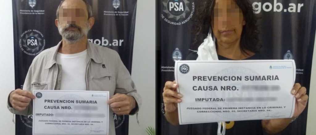 Esc&aacute;ndalo con un matrionio argentino en Ezeiza que no quer&iacute;a aislarse