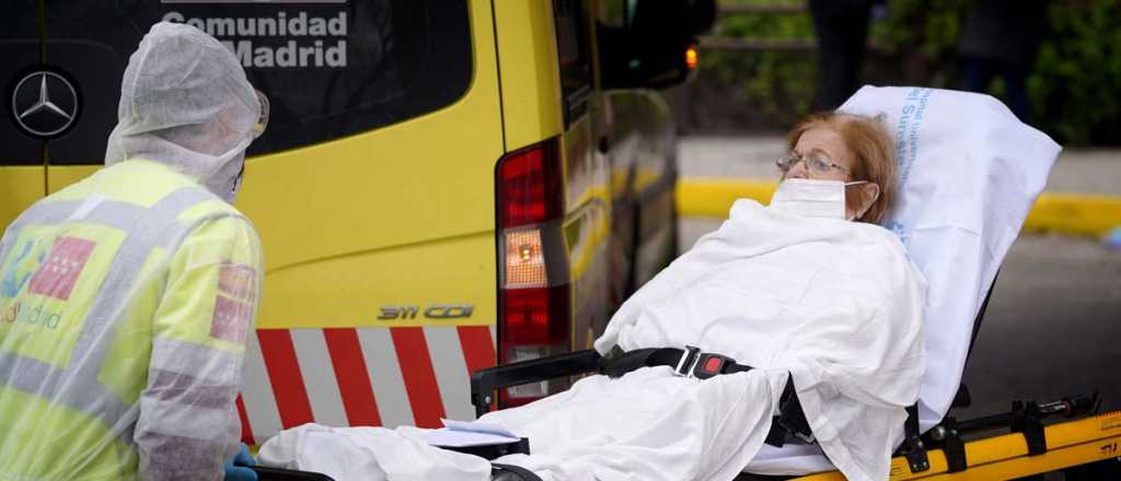 España alcanzó el máximo de muertes diarias con 838 fallecidos