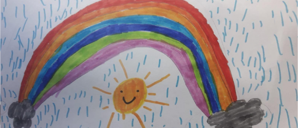 Miles de niños cuelgan "arcoiris solidarios" en sus ventanas