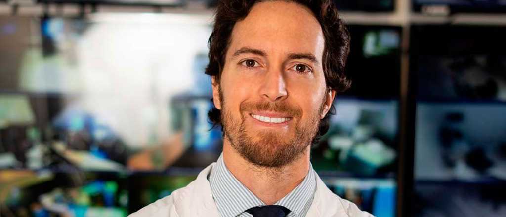 Roger Zaldivar, reconocido entre los 50 Mejores oftalm&oacute;logos del mundo