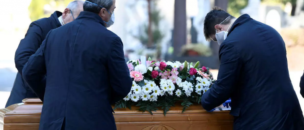 Italia registr&oacute; casi mil muertos en un d&iacute;a y ya supera los 9 mil fallecidos