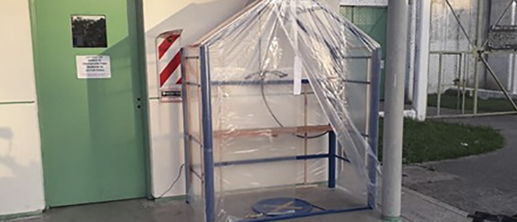 Presos crearon novedosas cabinas de desinfección contra el coronavirus