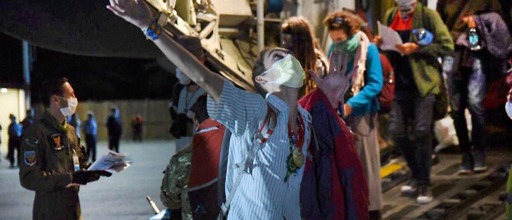 Fueron repatriados 140 argentinos desde Cusco en aviones Hércules
