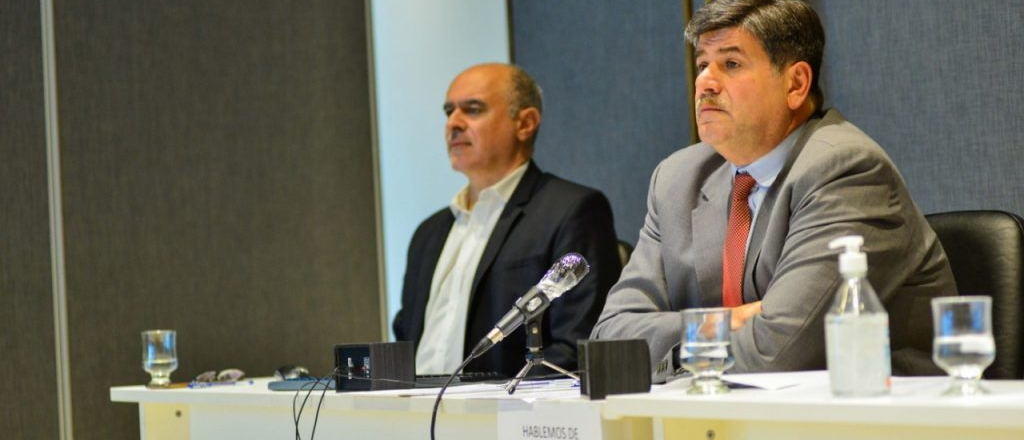 Mendoza promulg&oacute; la primera ley del pa&iacute;s sancionada "on line" 