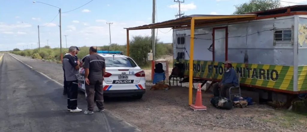 Detuvieron en San Juan a un mochilero que se dirigía a Mendoza
