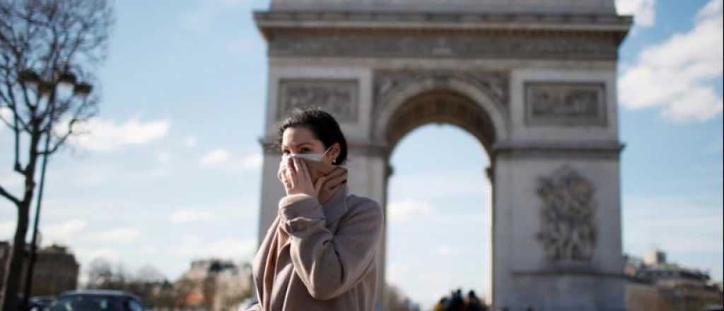 París ingresa en alerta máxima por expansión del coronavirus