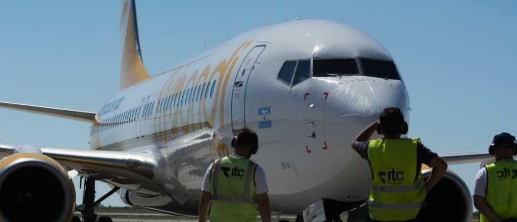 Video: pánico en un avión en Mar del Plata por un incidente en el aterrizaje