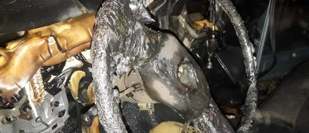 A una médica le incendiaron el auto en La Rioja: "Ratas infectadas, váyanse"