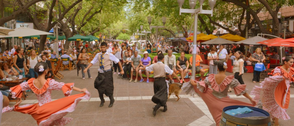 Qué hacer en Mendoza este fin de semana: arte, ferias, paseos y Vendimia