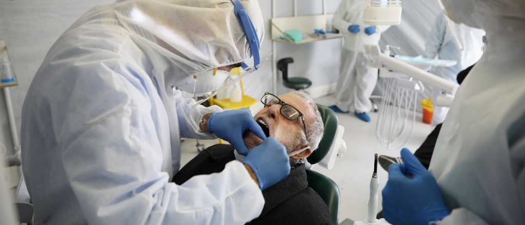 Pacientes recuperados perdieron los dientes