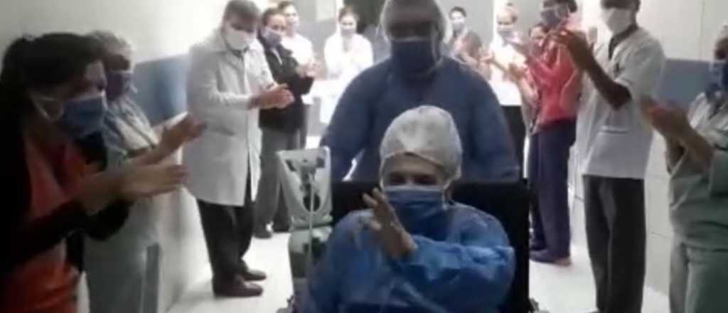 Video: la emoci&oacute;n de una mendocina que se recuper&oacute; de coronavirus