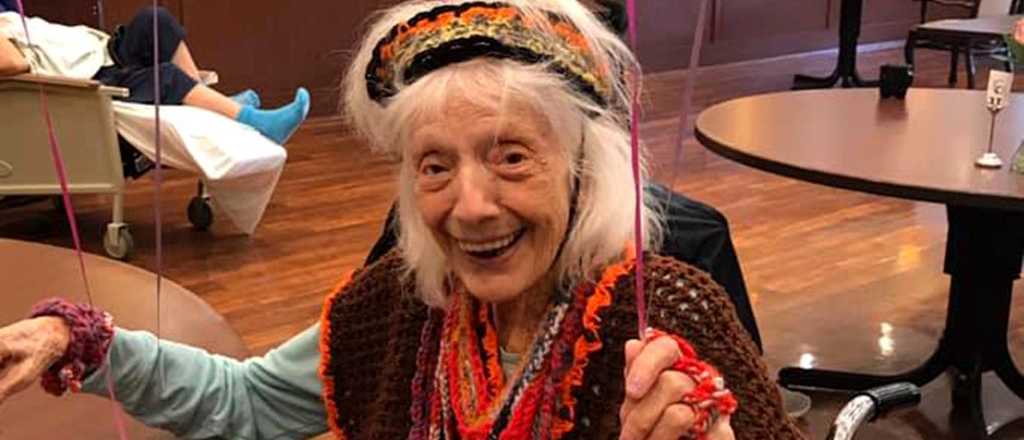 Mujer de 101 años superó la gripe española, un cáncer y ahora el coronavirus