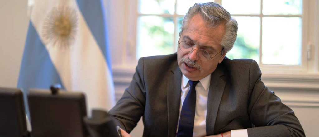 El Presidente tildó de "irresponsables" a los que critican el aislamiento